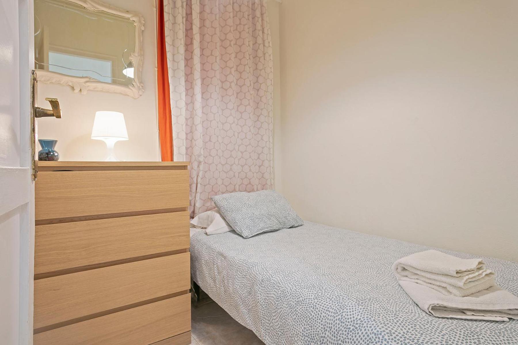 Apartmento Industria Барселона Екстериор снимка