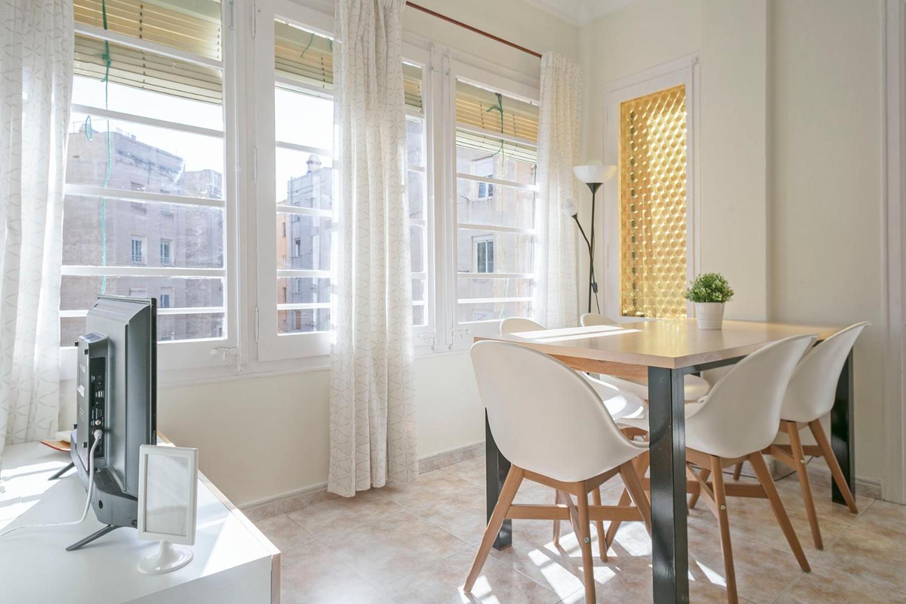 Apartmento Industria Барселона Екстериор снимка