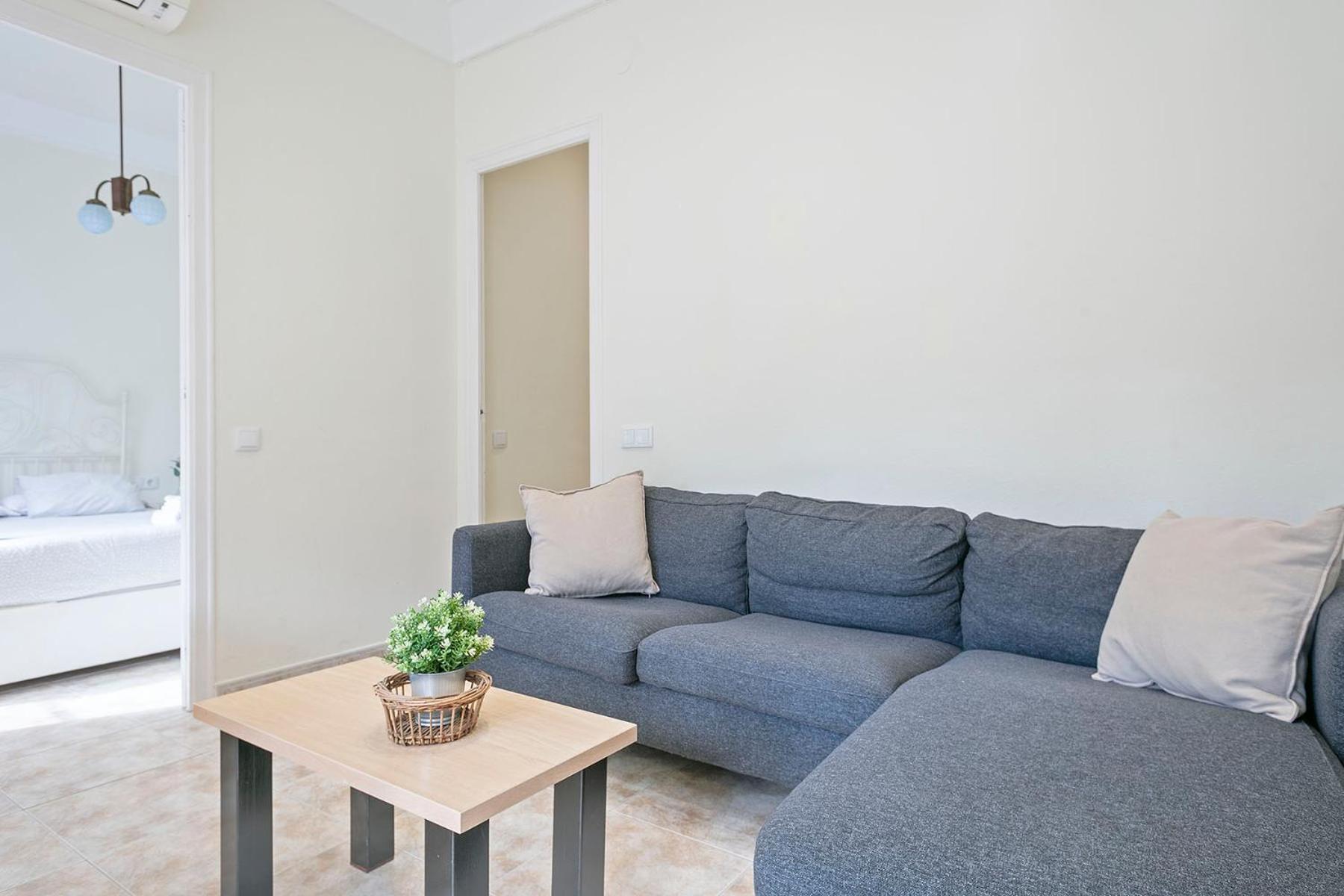Apartmento Industria Барселона Екстериор снимка